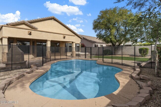 7803 E Nestling Way in Scottsdale, AZ - Building Photo - Building Photo