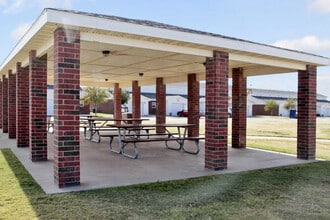 Cantibury Pointe Apartments in Lubbock, TX - Building Photo - Building Photo