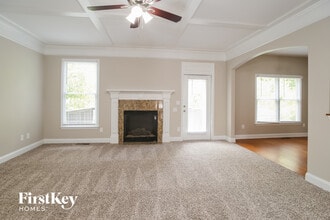 522 S Fortune Way in Dallas, GA - Foto de edificio - Building Photo