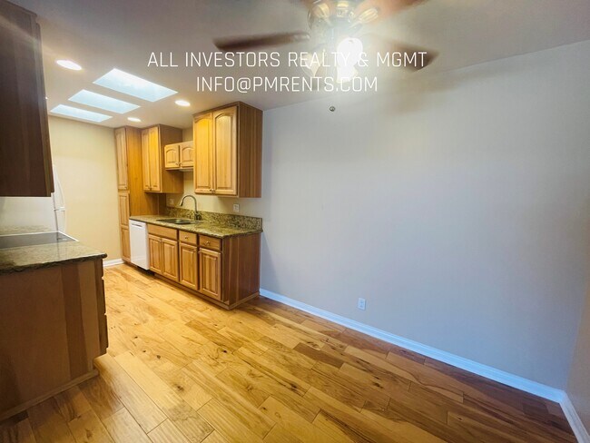 2342 Hosp Way in Carlsbad, CA - Building Photo - Building Photo