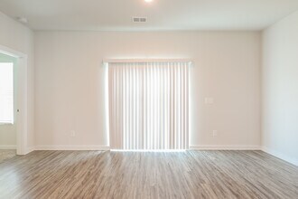 9949 Hunter Pl in Warrior, AL - Building Photo - Building Photo