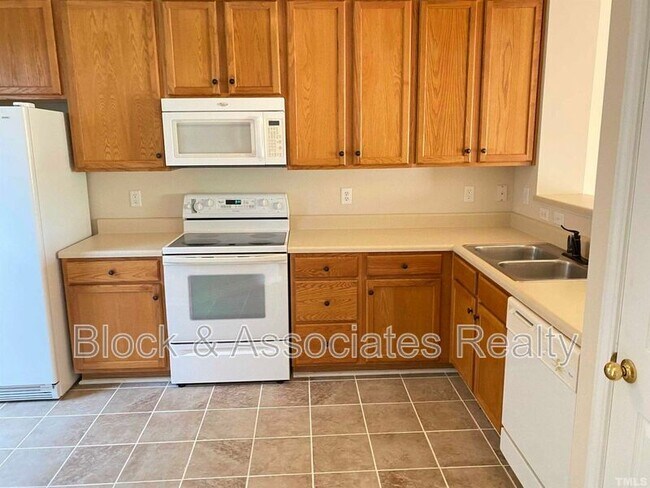 505 Auburn Square Dr in Durham, NC - Building Photo - Building Photo