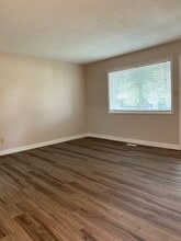 235 28 St S in Lethbridge, AB - Building Photo - Building Photo