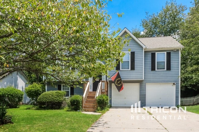 property at 2918 Lighthouse Ln