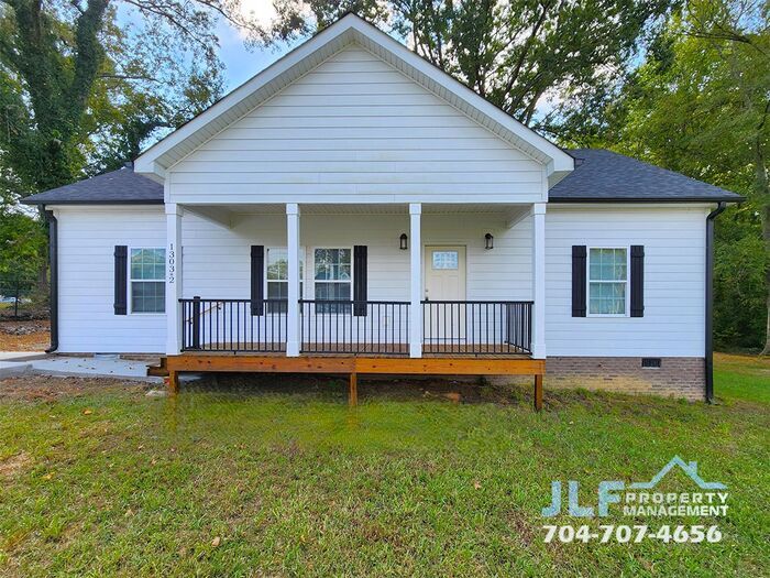 1303 W Gold St in Kings Mountain, NC - Building Photo
