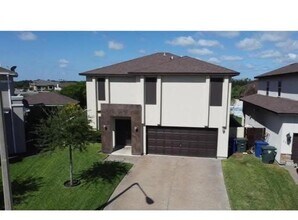9916 Natalia Dr in Laredo, TX - Building Photo - Building Photo