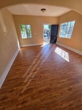 1285 E Martin Luther King Jr Blvd in Los Angeles, CA - Building Photo - Building Photo