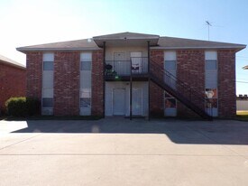 5708 Greengate Dr in Killeen, TX - Building Photo