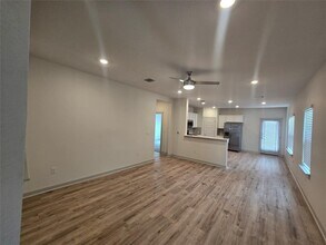 2113 Daleside Ln in Austin, TX - Building Photo - Building Photo