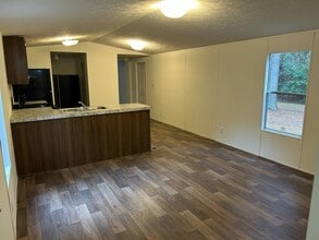 1520 Jans Dr in Darlington, SC - Building Photo - Building Photo