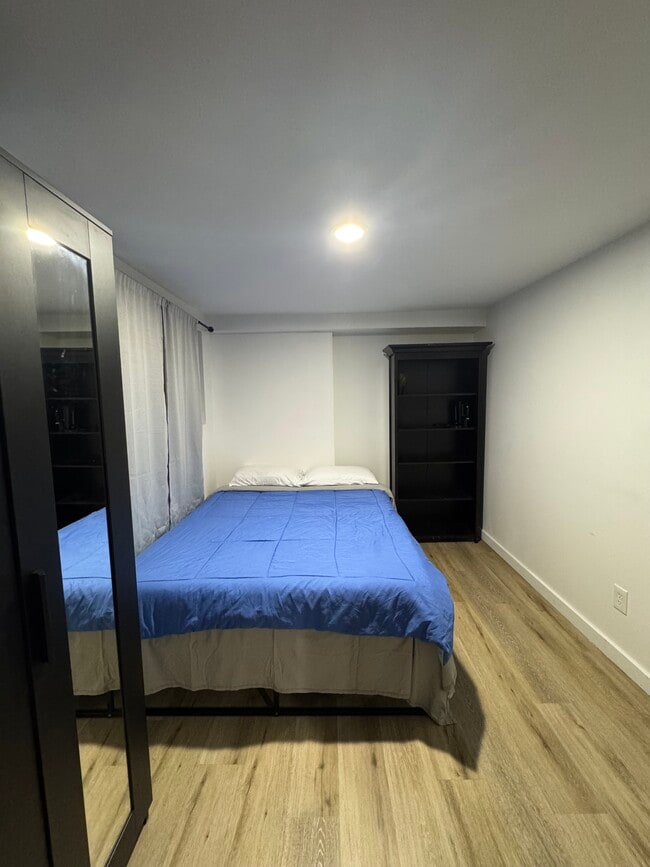 14212 SE 38th St in Bellevue, WA - Building Photo - Building Photo