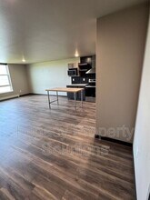 226 E Greenfield Ln in Bismarck, ND - Building Photo - Building Photo