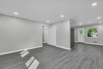 7112 E 107th Terrace in Kansas City, MO - Building Photo - Building Photo