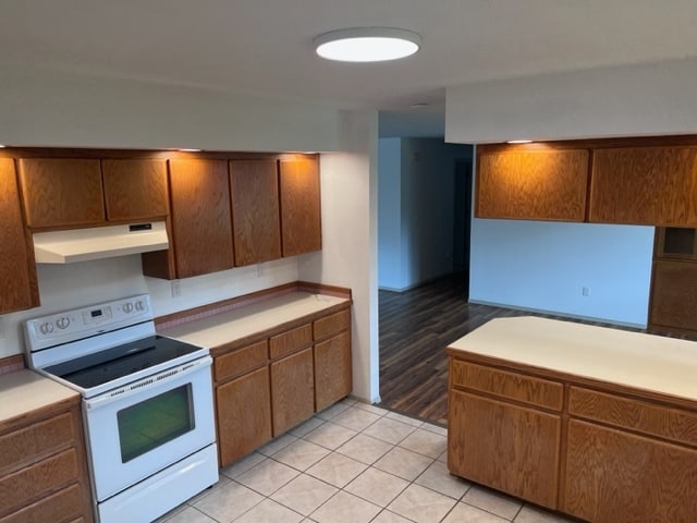 1933 N Hemmer Rd in Palmer, AK - Building Photo - Building Photo