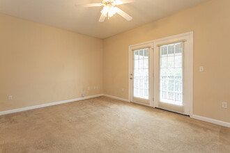 French Quarter Apartments in Tuscaloosa, AL - Foto de edificio - Interior Photo