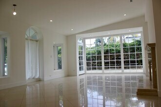 1265 Bienveneda Ave in Pacific Palisades, CA - Building Photo - Building Photo