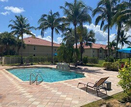 8225 Ibis Club Dr in Naples, FL - Foto de edificio - Building Photo