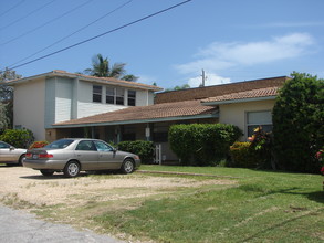 512 SE 20th Ave in Deerfield Beach, FL - Building Photo - Building Photo