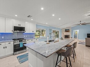 11815 W Waterway Dr in Homosassa, FL - Building Photo - Building Photo