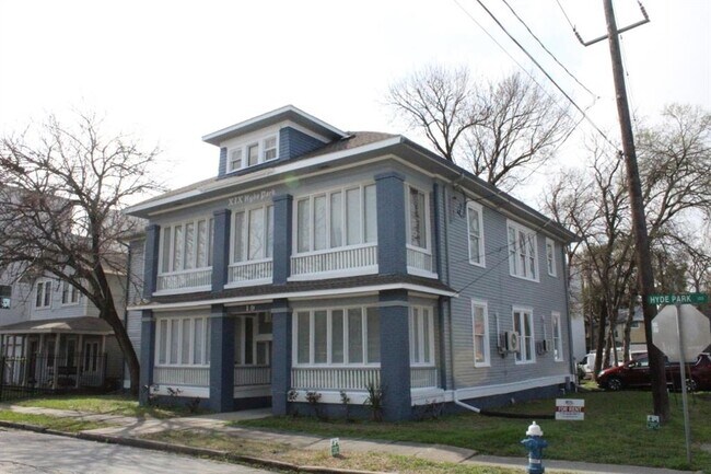 19 Hyde Park Blvd in Houston, TX - Building Photo - Building Photo