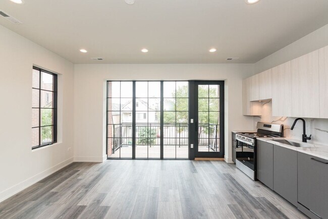 1220 N Bosworth Ave-Unit -303 in Chicago, IL - Building Photo - Building Photo