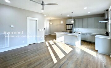 220 Croleywood Ln in Nashville, TN - Building Photo - Building Photo