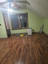 1662 Saint Agnes Ave, Unit 1ST FLOOR in Utica, NY - Building Photo - Building Photo