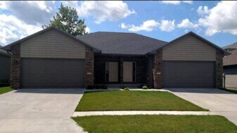 315 Sunflower Dr, Unit 315 sunflower in Ames, IA - Building Photo