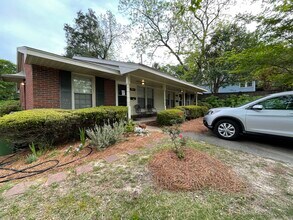 2105 Young St, Unit A in Columbus, GA - Foto de edificio - Building Photo