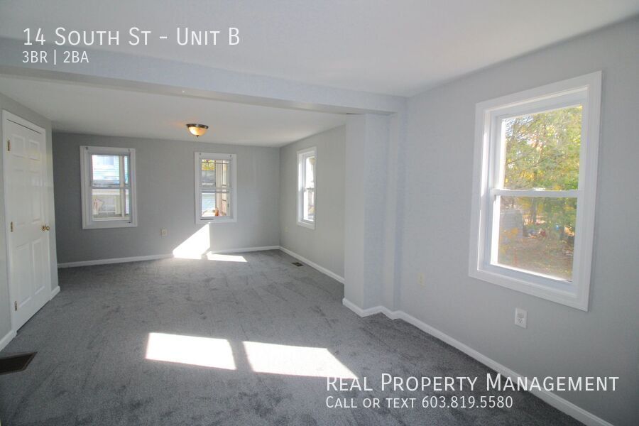 14 South St in Somersworth, NH - Building Photo