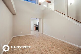 2219 Hadden Hollow Dr in Houston, TX - Building Photo - Building Photo