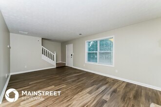 8305 Gledstone Way in Fairburn, GA - Building Photo - Building Photo