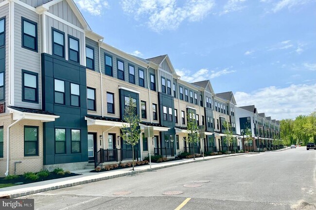 805 Shay Ct in West Windsor Township, NJ - Building Photo - Building Photo