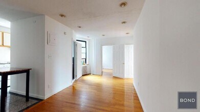 214 1st Ave in Manhattan, NY - Building Photo - Building Photo