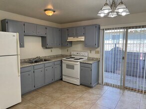 2635 N Dodge Blvd in Tucson, AZ - Building Photo - Building Photo