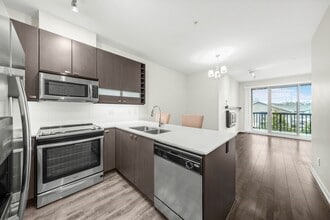 5655 210A St in Langley, BC - Building Photo - Building Photo