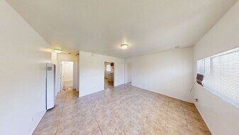 35030 Ave B in Yucaipa, CA - Building Photo