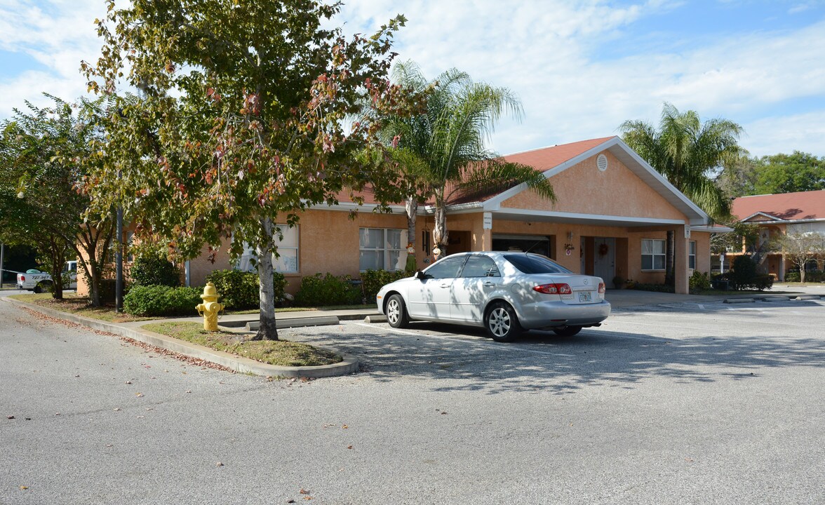 Congress Place Apartments in New Port Richey, FL - Building Photo