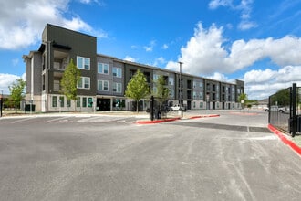 Sunstone Apartments in San Antonio, TX - Building Photo - Building Photo