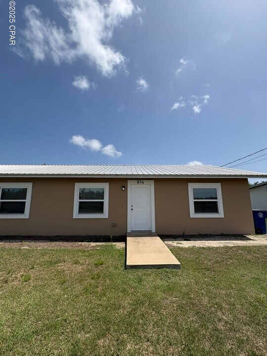 814 E 25th St in Panama City, FL - Building Photo