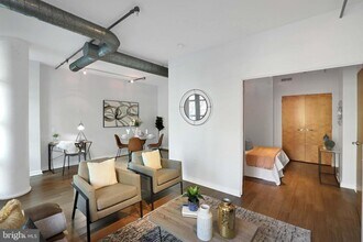 1125 11th St NW, Unit 202 in Washington, DC - Foto de edificio - Building Photo