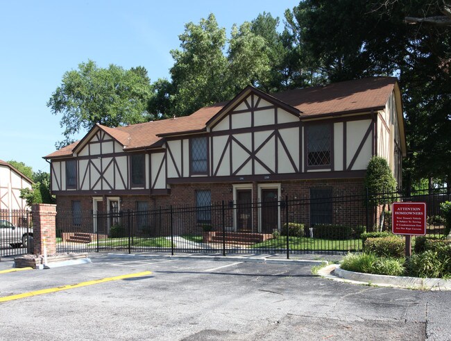 Abbey Road Condominiums in Decatur, GA - Foto de edificio - Building Photo