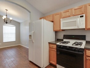 8525 Hawbuck St in Trinity, FL - Building Photo - Building Photo