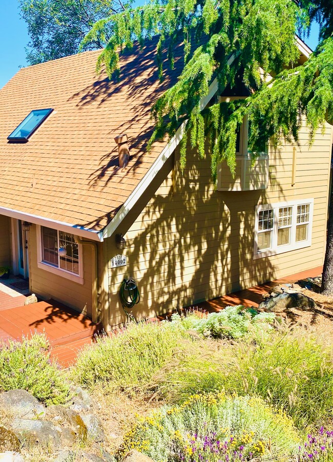 property at 14002 Hemlock Dr