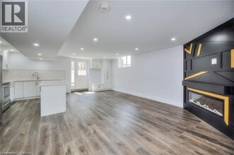 550 Rush Meadow Crescent in Kitchener, ON - Building Photo - Building Photo