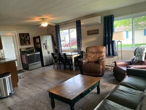 5178 Silver Shores Ln in Traverse City, MI - Building Photo - Building Photo