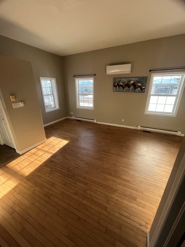 185 Rue Orleans in Dieppe, NB - Building Photo - Building Photo