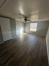 842 W Popcorn Rd in Bloomington, IN - Foto de edificio - Building Photo