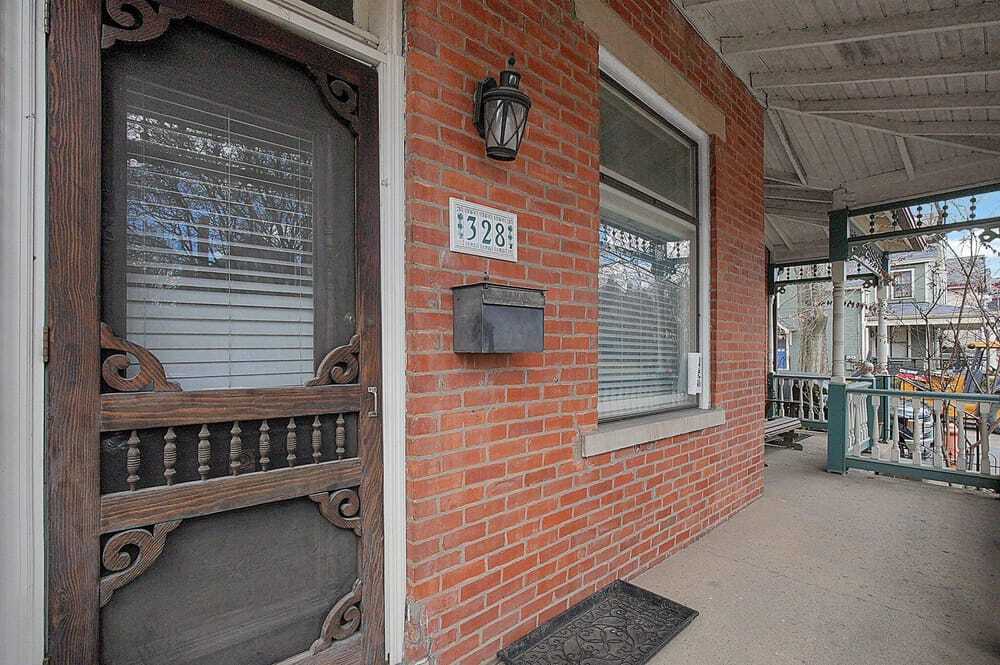 328 W 1st Ave in Columbus, OH - Foto de edificio