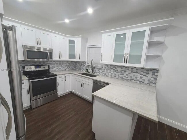 14351 SW 133rd Ct in Miami, FL - Building Photo - Building Photo